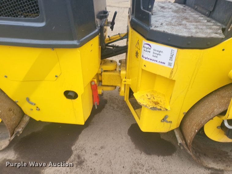 image for item DR4277 2022 Bomag BW 120 SLC-5 double drum vibratory roller