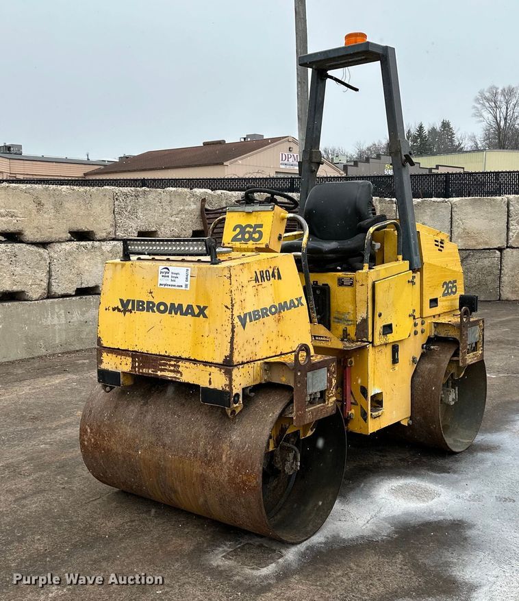 image for item DR4278 2002 Vibromax  W265 double drum vibratory roller
