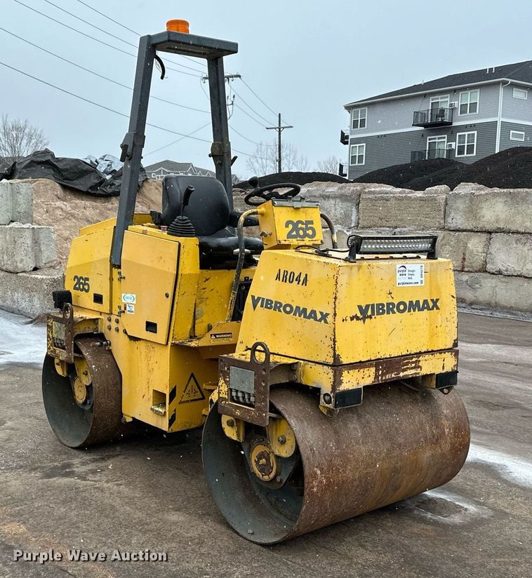 image for item DR4278 2002 Vibromax  W265 double drum vibratory roller