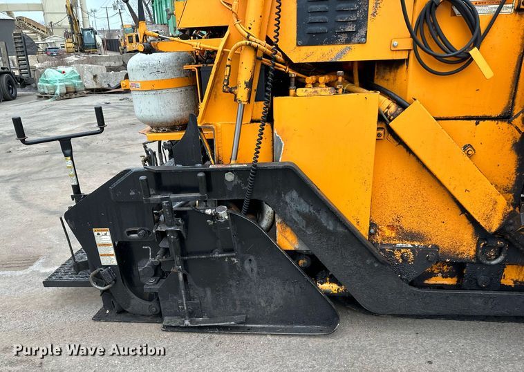 image for item DR4279 2005 Lee Boy  5000 Path Master paver