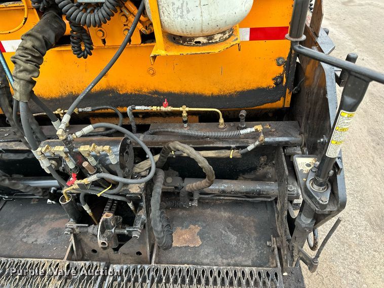 image for item DR4279 2005 Lee Boy  5000 Path Master paver