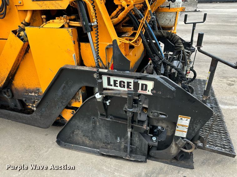 image for item DR4279 2005 Lee Boy  5000 Path Master paver