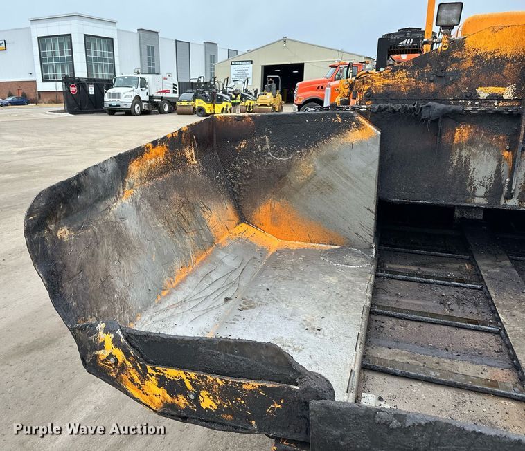 image for item DR4279 2005 Lee Boy  5000 Path Master paver