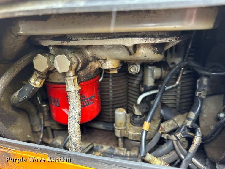 image for item DR4279 2005 Lee Boy  5000 Path Master paver