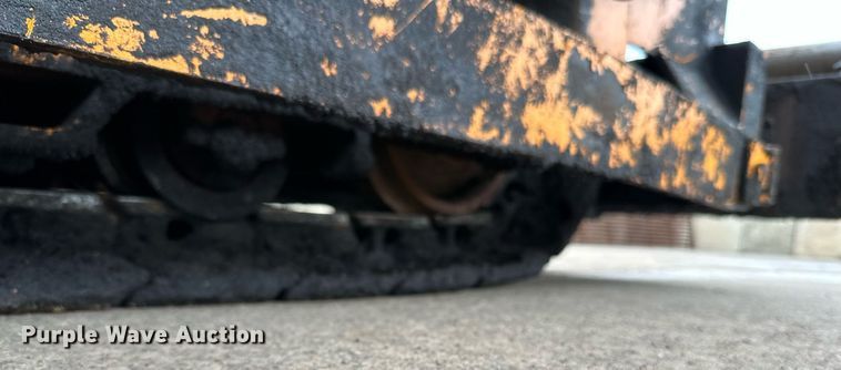 image for item DR4279 2005 Lee Boy  5000 Path Master paver