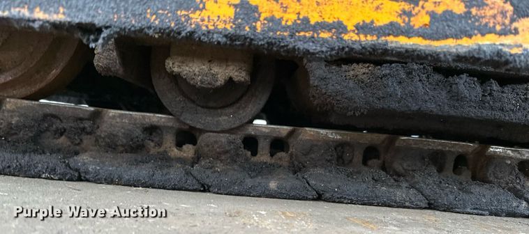 image for item DR4279 2005 Lee Boy  5000 Path Master paver