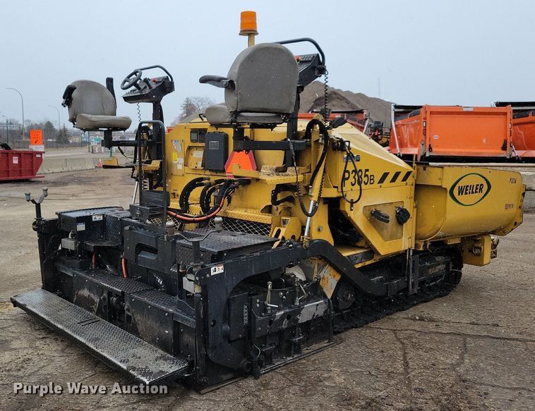 image for item DR4280 2022 Weiler P385B paver