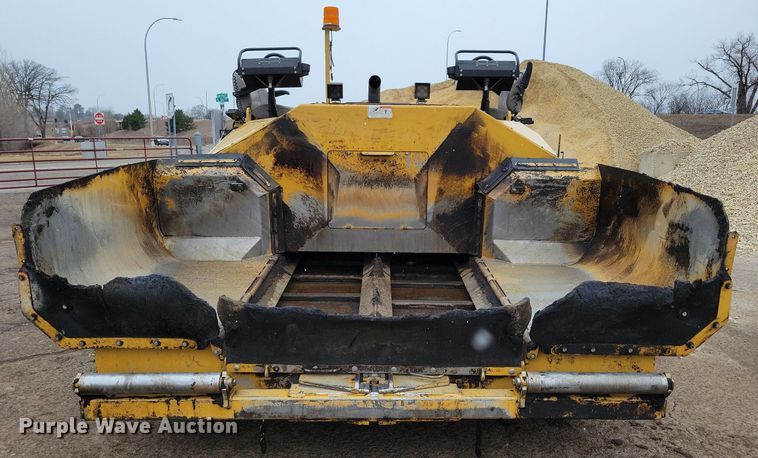 image for item DR4280 2022 Weiler P385B paver