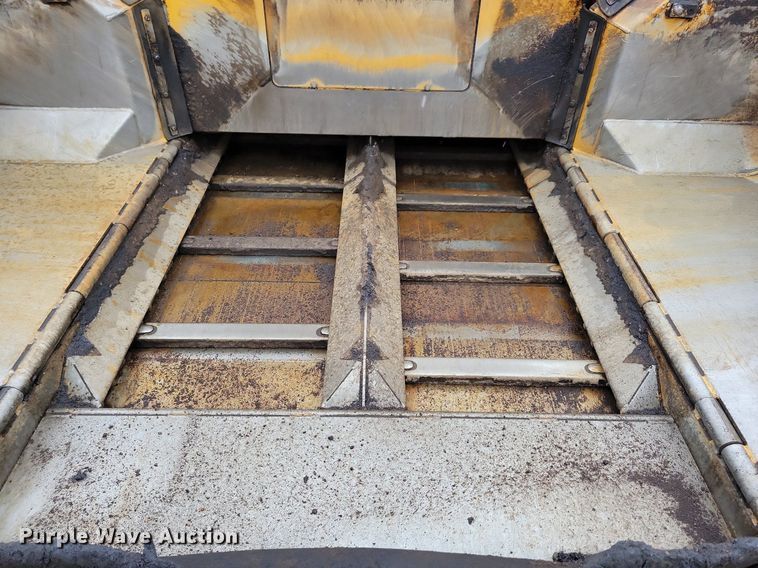 image for item DR4280 2022 Weiler P385B paver