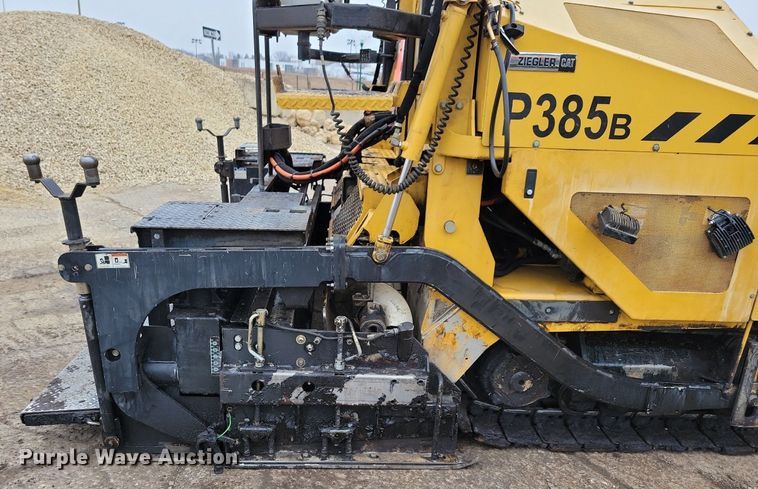 image for item DR4280 2022 Weiler P385B paver