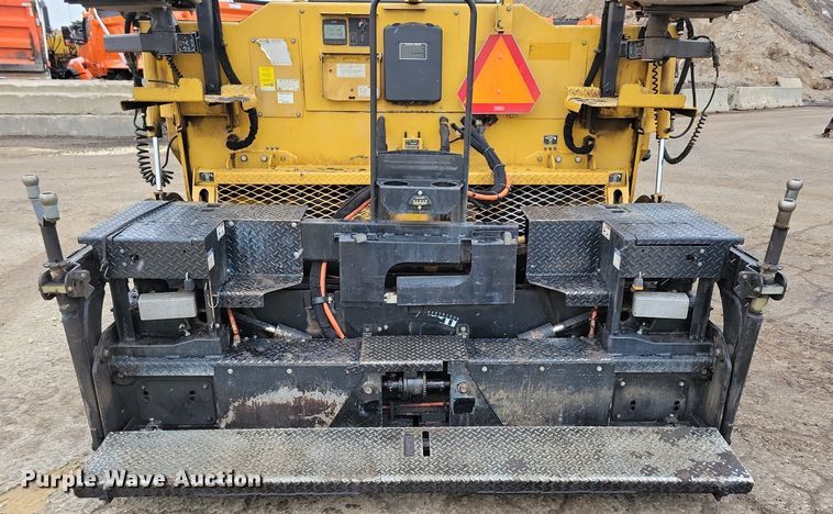 image for item DR4280 2022 Weiler P385B paver