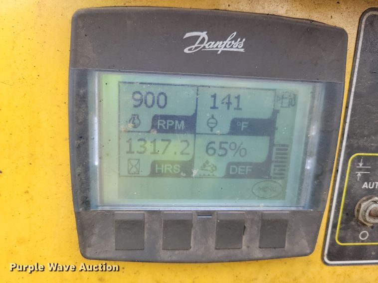 image for item DR4280 2022 Weiler P385B paver