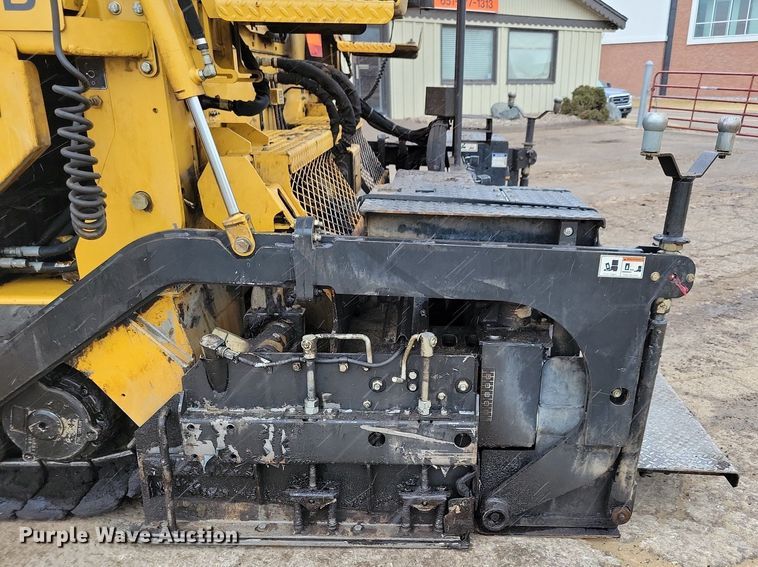 image for item DR4280 2022 Weiler P385B paver