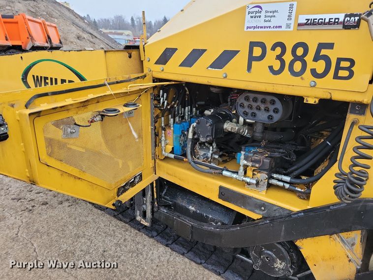 image for item DR4280 2022 Weiler P385B paver