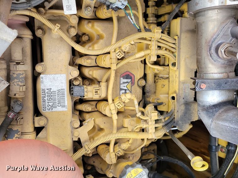 image for item DR4280 2022 Weiler P385B paver