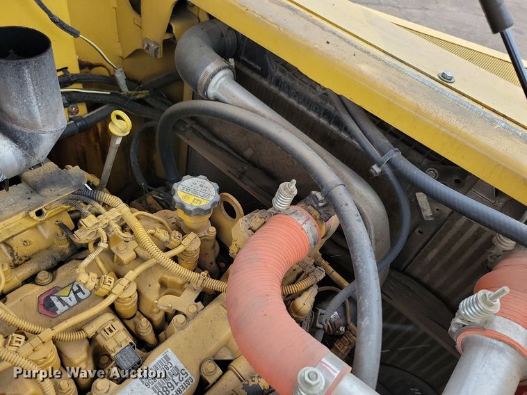 image for item DR4280 2022 Weiler P385B paver