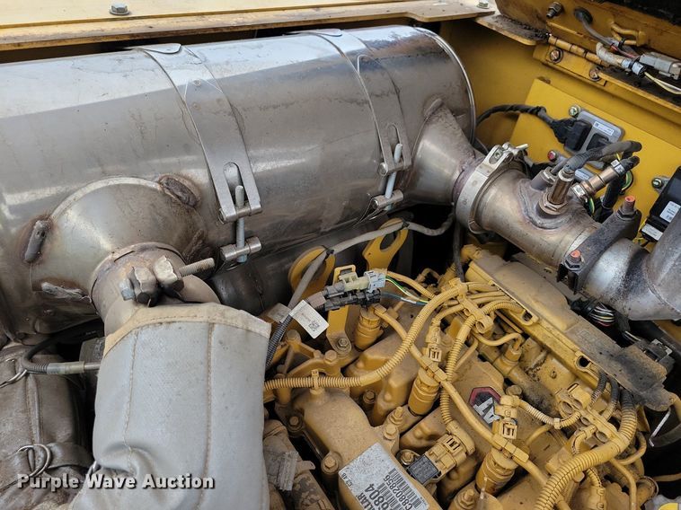 image for item DR4280 2022 Weiler P385B paver