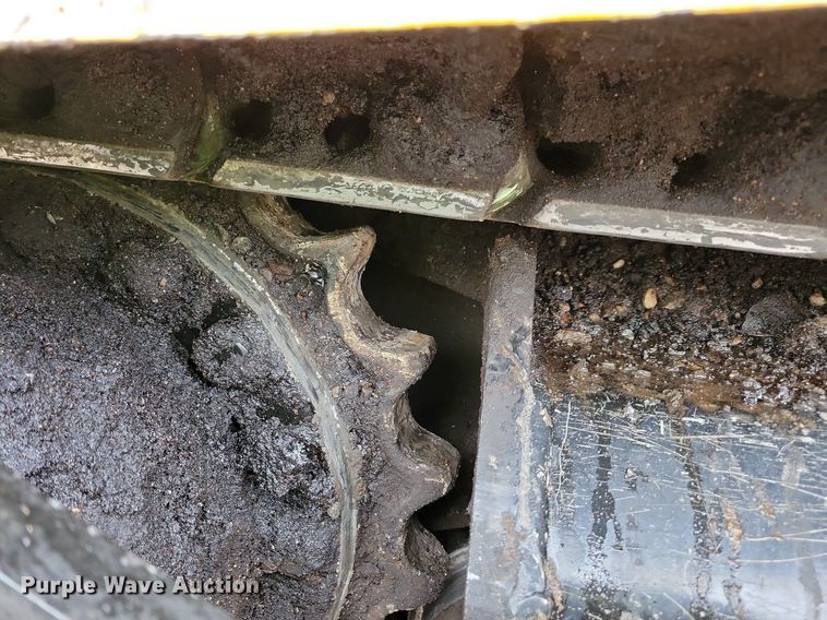 image for item DR4280 2022 Weiler P385B paver