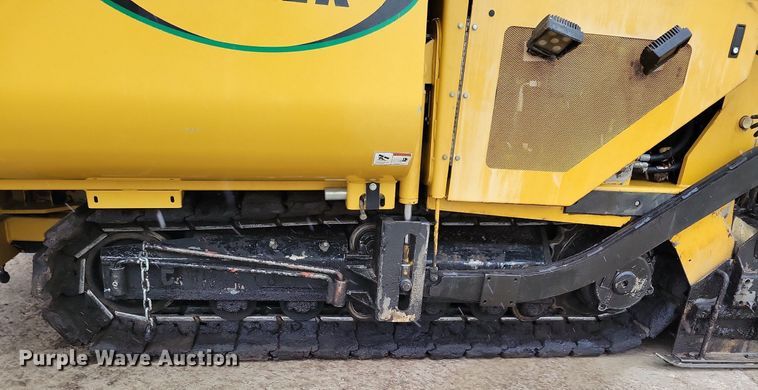 image for item DR4280 2022 Weiler P385B paver