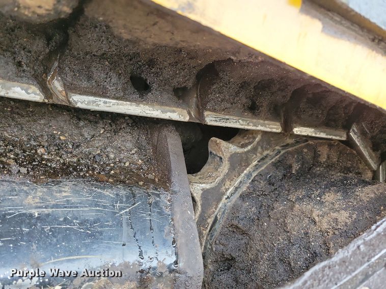 image for item DR4280 2022 Weiler P385B paver