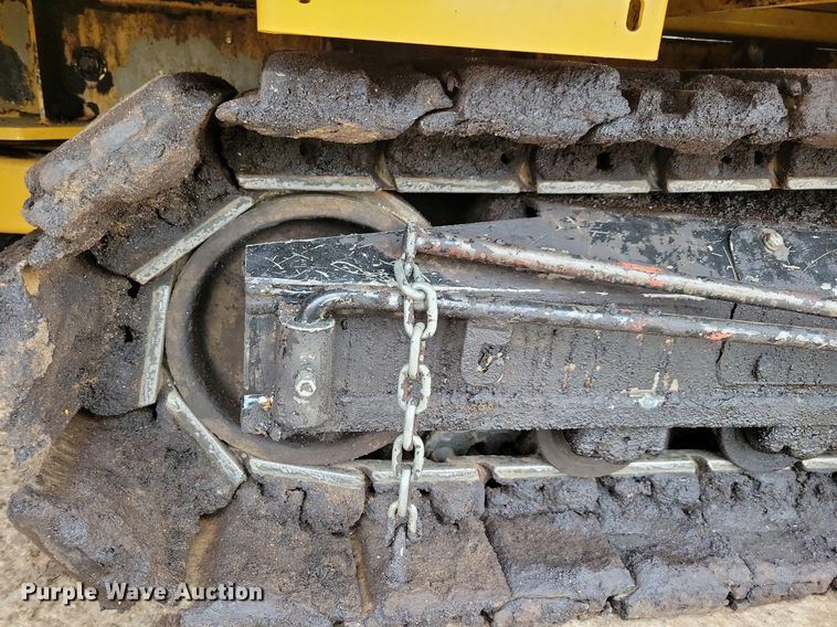 image for item DR4280 2022 Weiler P385B paver