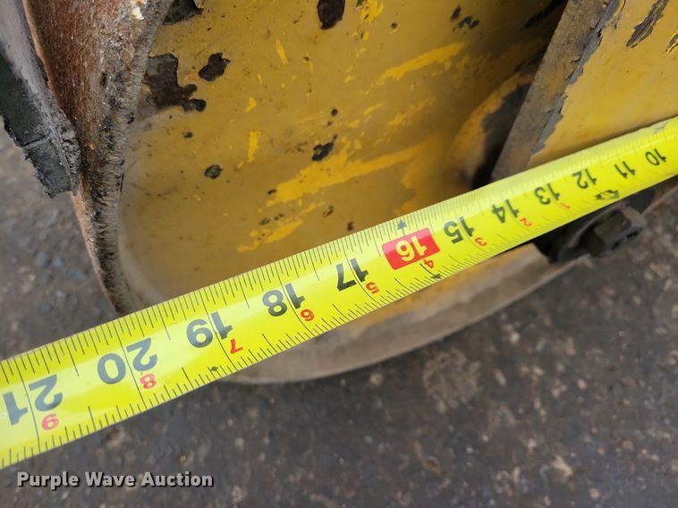 image for item DR4281 2004 Beuthling B105 double drum roller