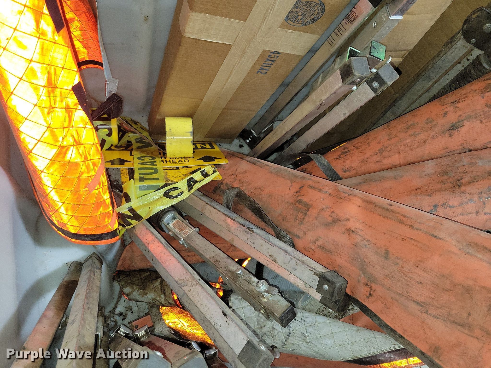 Flagging equipment in St. Paul, MN Item DG0549 for sale Purple Wave