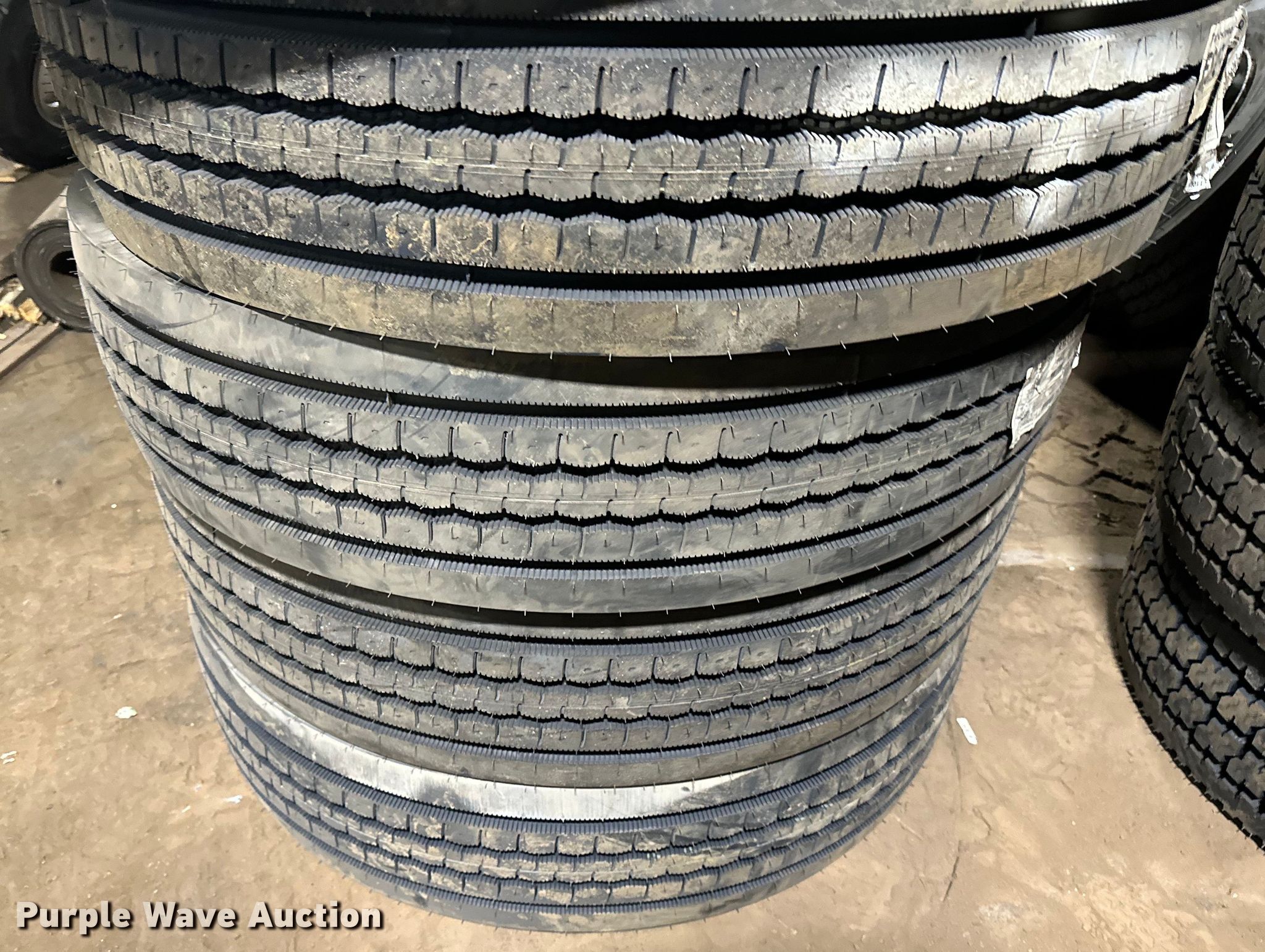 (8) Firestone FS561A 11R22.5 tires in St. Paul, MN | Item DO3306 for ...