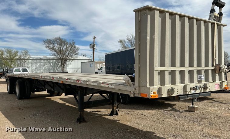 image for item DG4285 2001 Transcraft Eagle flatbed trailer