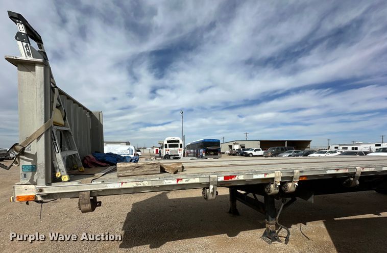 image for item DG4285 2001 Transcraft Eagle flatbed trailer