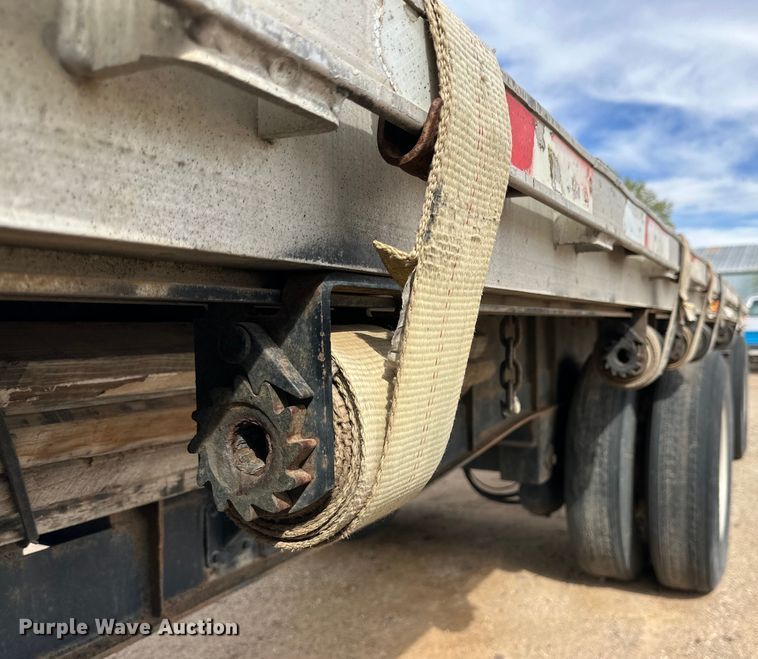 image for item DG4285 2001 Transcraft Eagle flatbed trailer