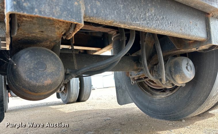 image for item DG4285 2001 Transcraft Eagle flatbed trailer