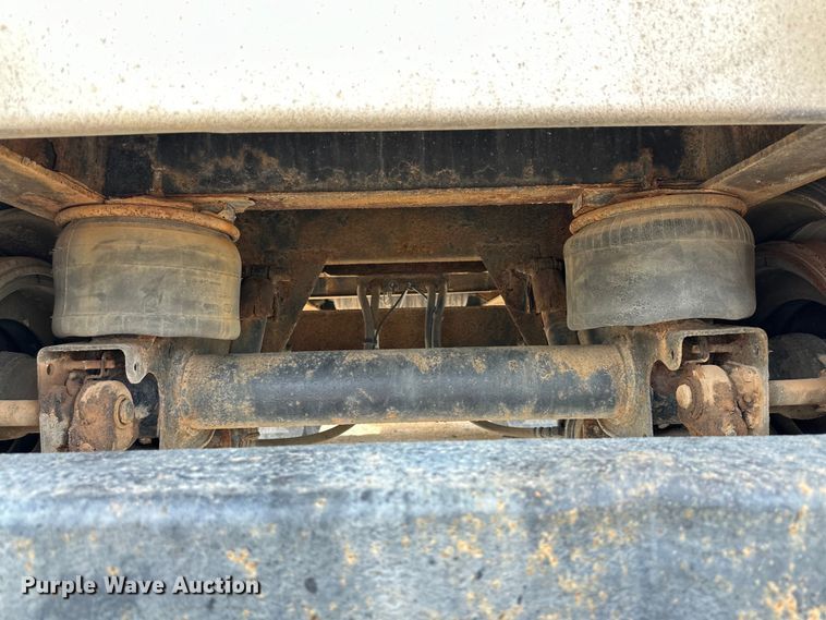 image for item DG4285 2001 Transcraft Eagle flatbed trailer