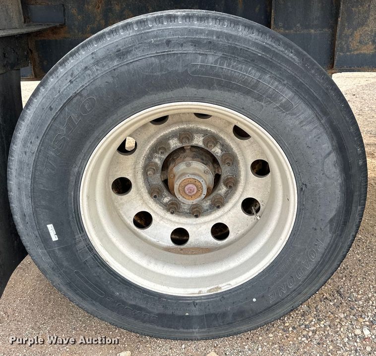 image for item DG4285 2001 Transcraft Eagle flatbed trailer