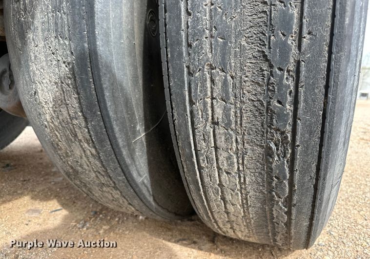 image for item DG4285 2001 Transcraft Eagle flatbed trailer