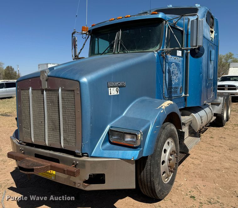 image for item DK6803 1998 Kenworth T800 semi truck