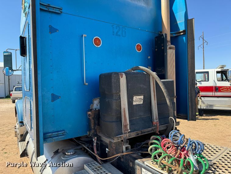 image for item DK6803 1998 Kenworth T800 semi truck