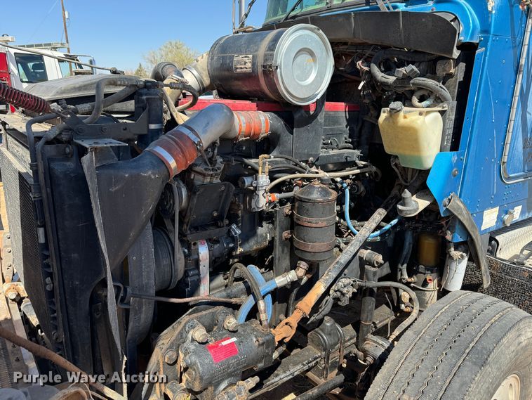 image for item DK6803 1998 Kenworth T800 semi truck