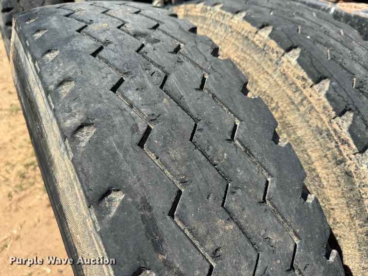 image for item DK6803 1998 Kenworth T800 semi truck