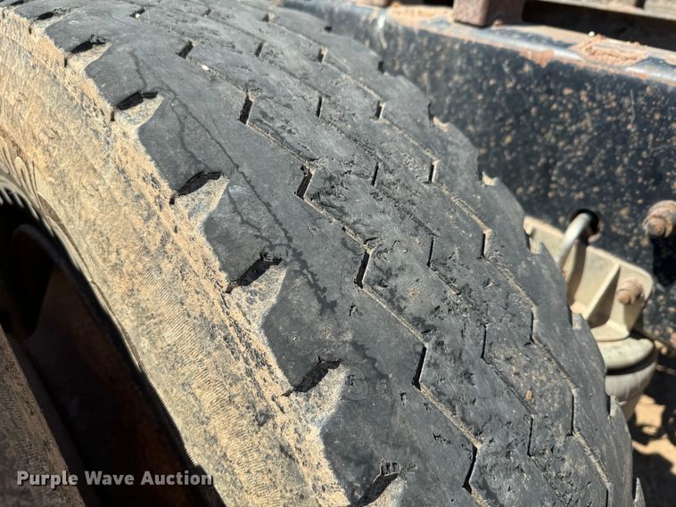 image for item DK6803 1998 Kenworth T800 semi truck