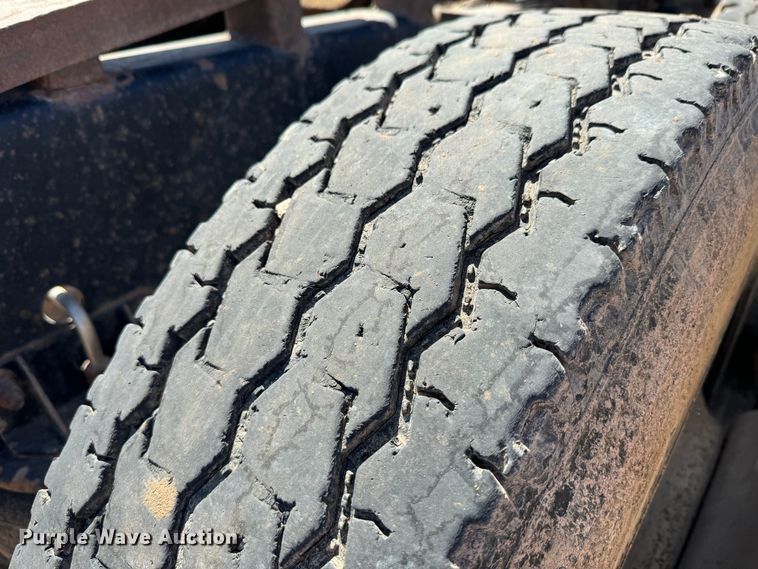 image for item DK6803 1998 Kenworth T800 semi truck