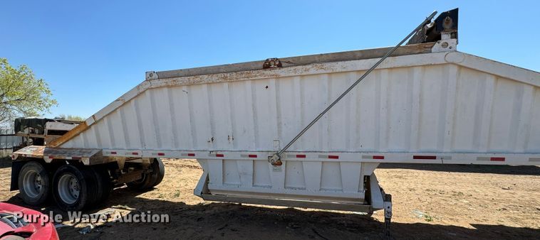 image for item DK6804 2006 CTS BDT-40 bottom dump trailer