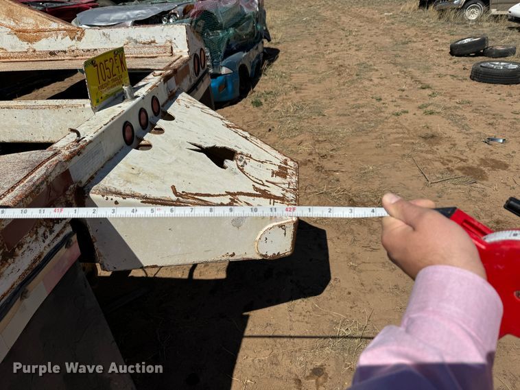 image for item DK6804 2006 CTS BDT-40 bottom dump trailer