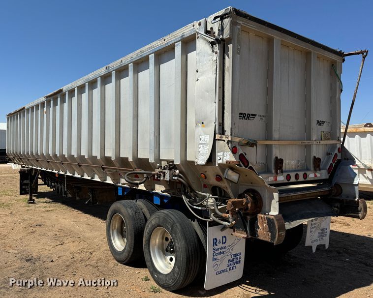 image for item DK6805 2000 Red River Manufacturing live bottom trailer