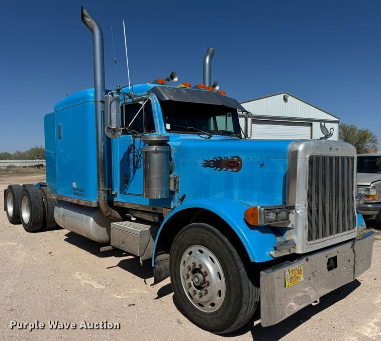 image for item DK6807 1993 Peterbilt 379 semi truck