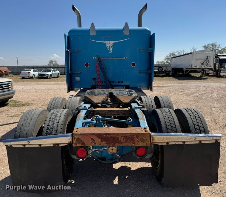 image for item DK6807 1993 Peterbilt 379 semi truck