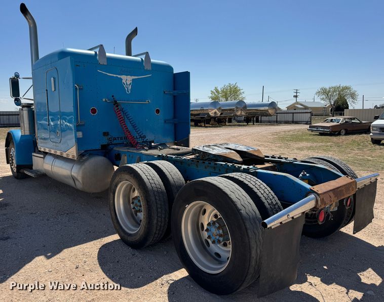 image for item DK6807 1993 Peterbilt 379 semi truck