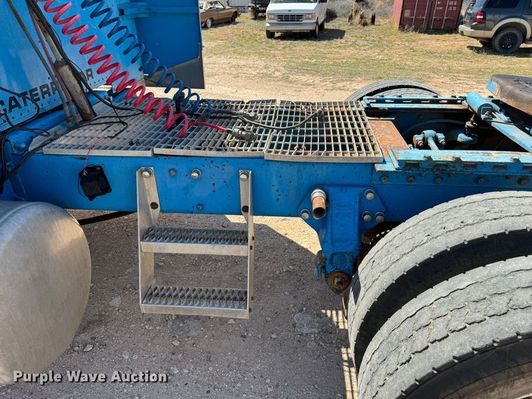 image for item DK6807 1993 Peterbilt 379 semi truck