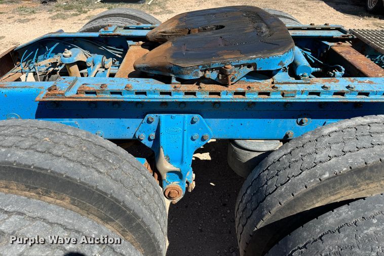 image for item DK6807 1993 Peterbilt 379 semi truck