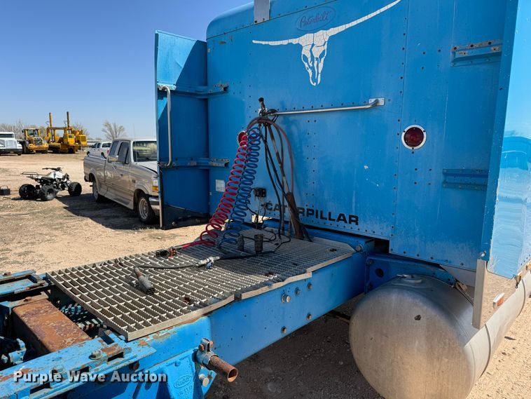 image for item DK6807 1993 Peterbilt 379 semi truck